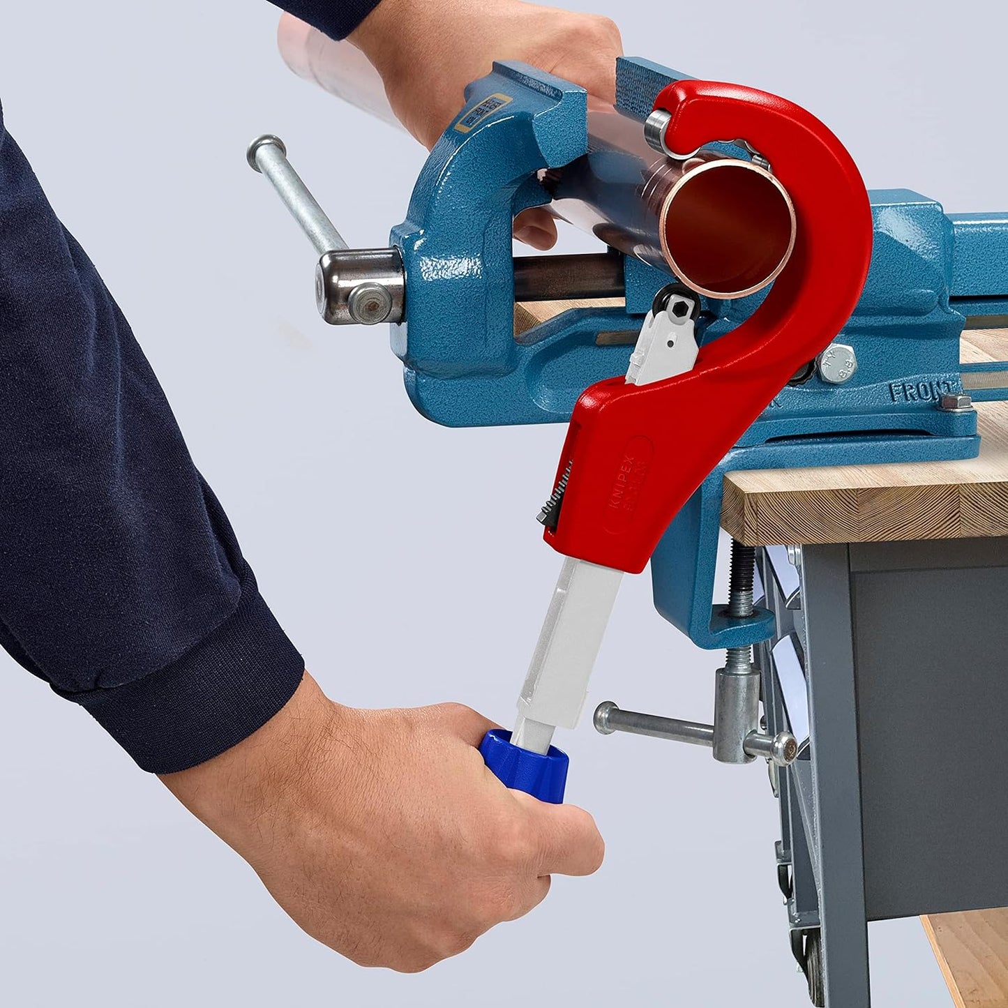 Knipex 90 31 03 BKA, 10 1/4" KNIPEX TubiX® XL Pipe Cutter