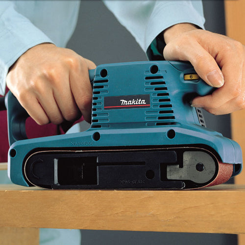 Makita 9911KX1, 3" X 18" Variable Speed Belt Sander Kit