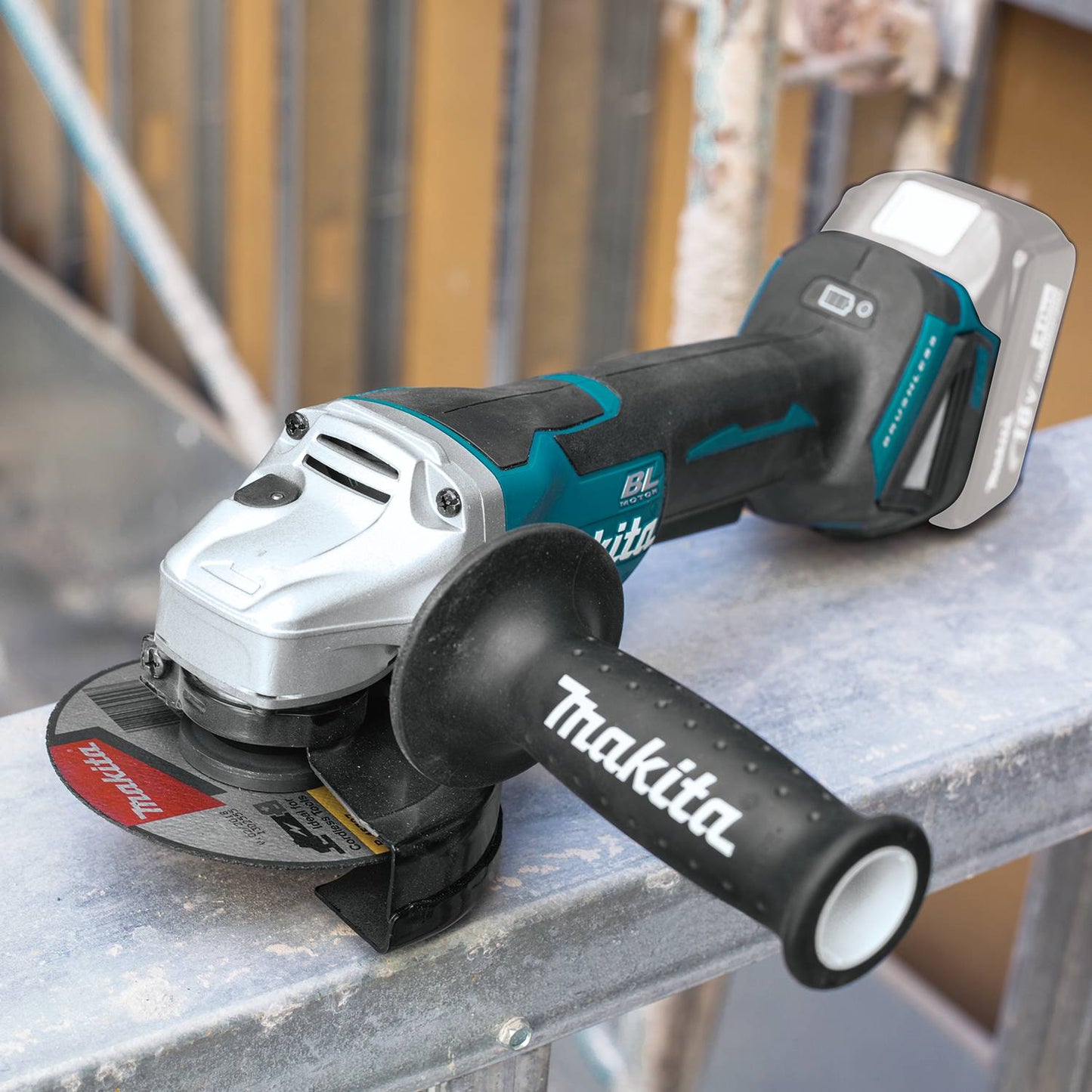 Makita DGA505Z, 18V LXT Brushless 5" Grinder, Paddle Switch (Tool Only)