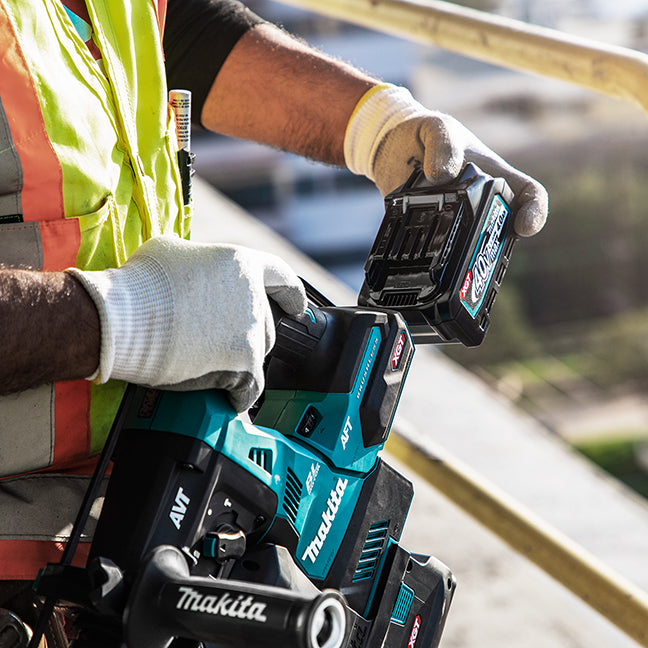 Makita HR001GZ, 40V MAX XGT Li-Ion 1-1/8” Rotary Hammer with Brushless Motor, AWS & AFT