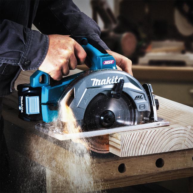 Makita HS003GZ, 40V MAX XGT Li-Ion 7-1/4” Circular Saw with Brushless Motor & AWS (Tool Only)