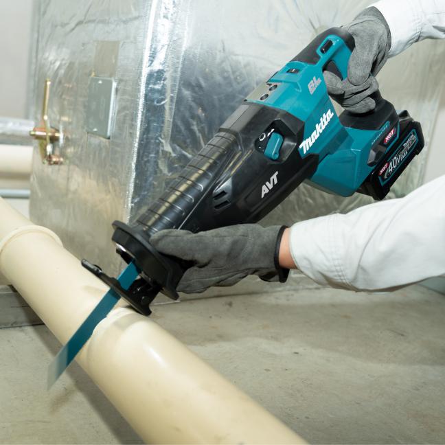 Makita JR002GM102, 40V MAX XGT Li-Ion Brushless Cordless Reciprocating Saw w/ AVT & XPT (4.0 Ah Kit)