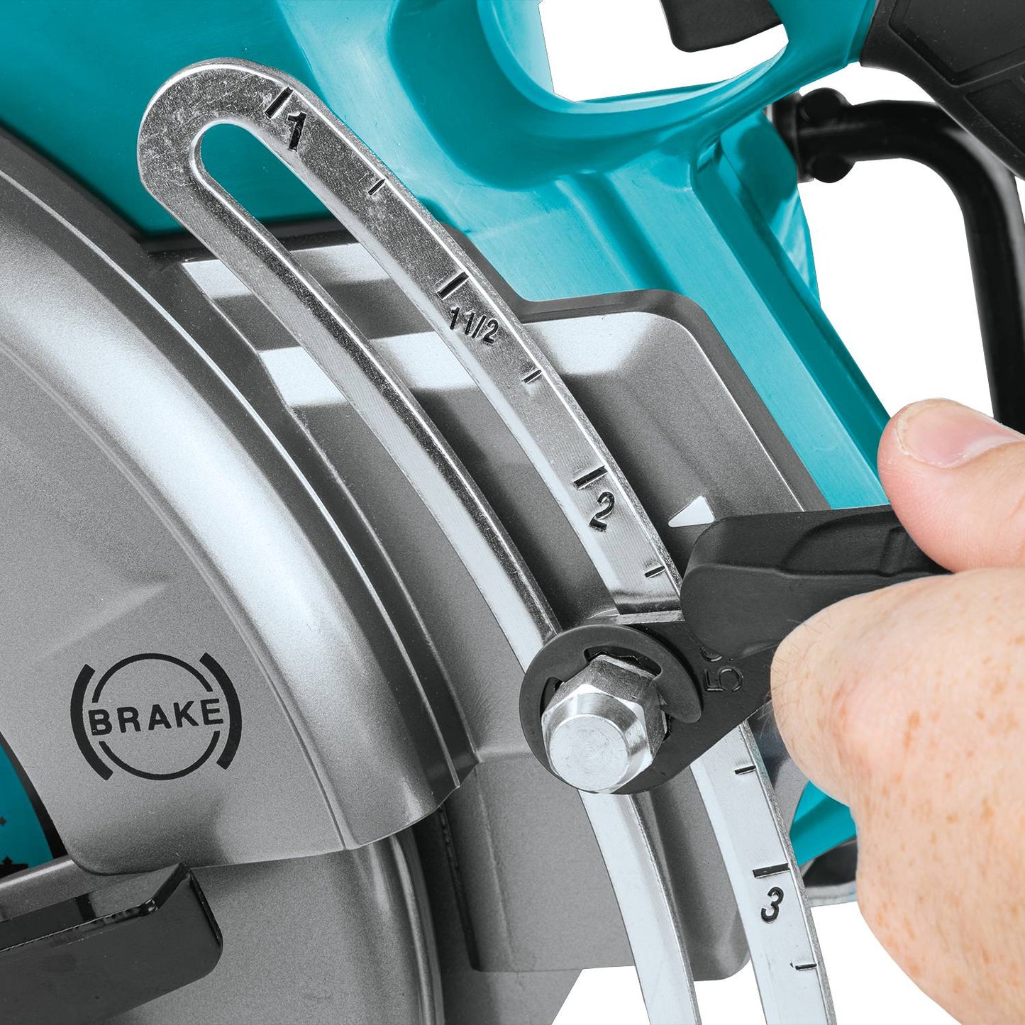 Makita RS002GM101, XGT 40V (4.0 Ah) MAX Li-Ion Brushless 10-1/4" Rear-Handle Circular Saw Kit