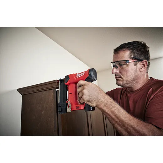 Milwaukee 2540-21, M12 23 Gauge Pin Nailer Kit