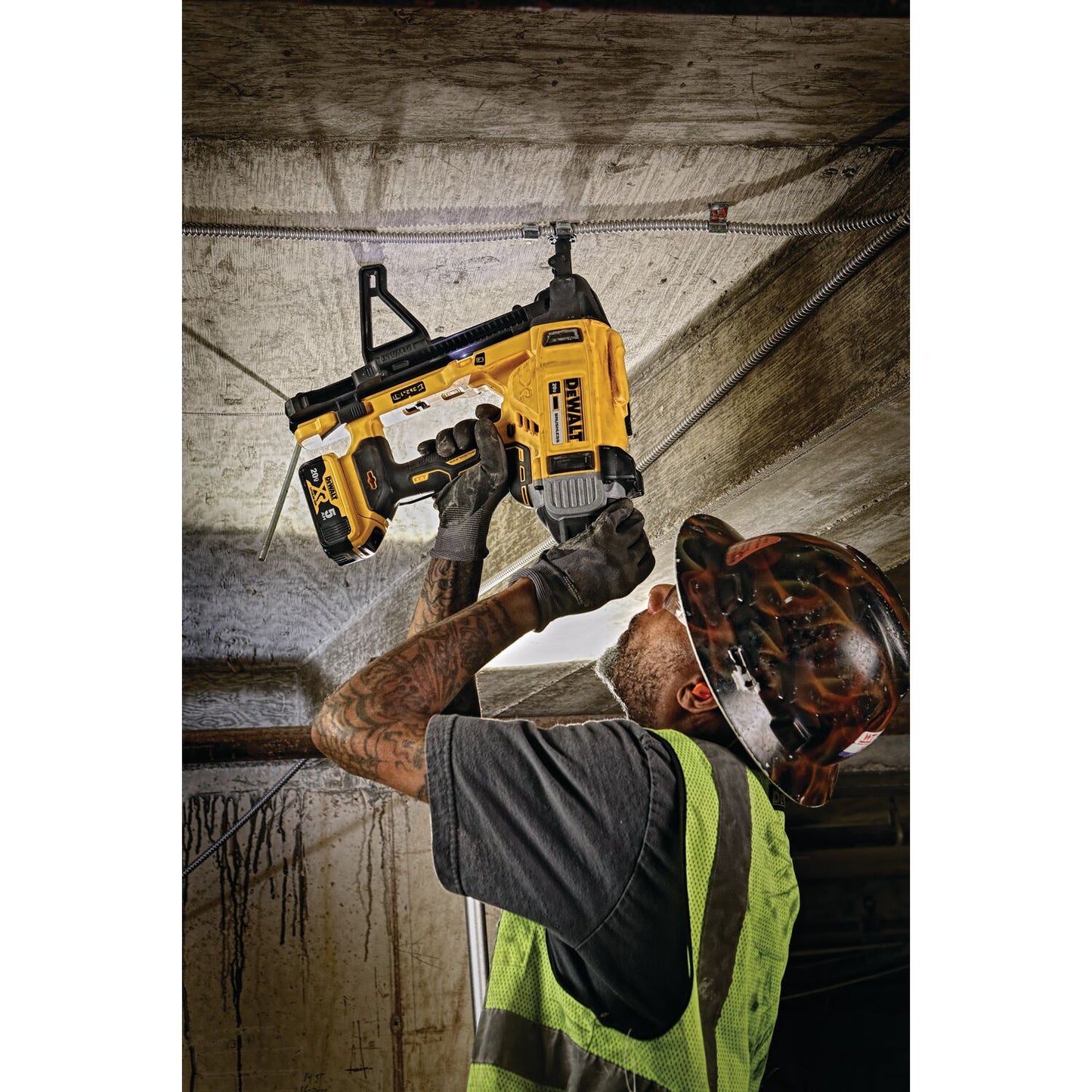 DEWALT DCN8906, 2-1/4'' Magazine For Cordless Concrete Nailer DCN891