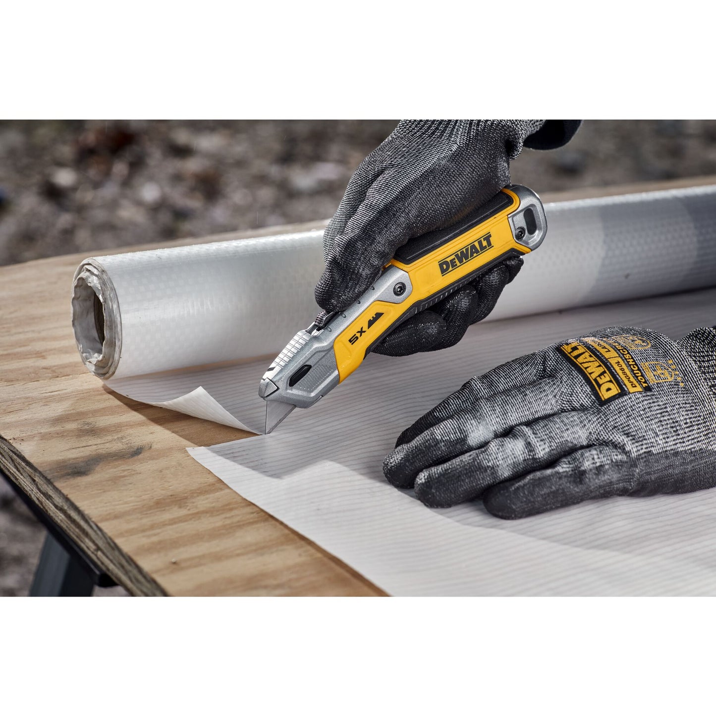 DEWALT DWHT10998, Retractable Utility Knife