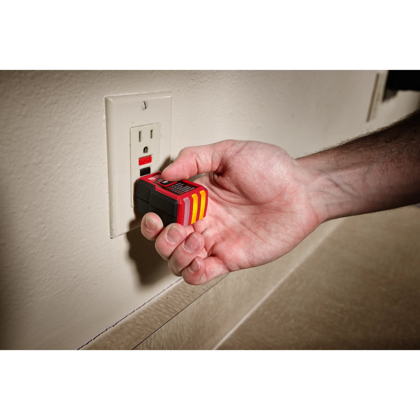 Milwaukee 2223-20, GFCI Receptacle Tester