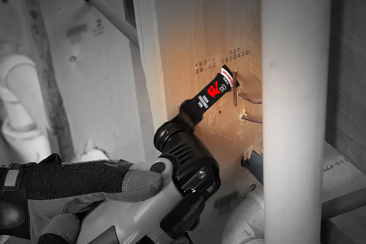 Diablo DOU125BW, 1-1/4" Demo Demon™ Universal Fit Bi-Metal Oscillating Blade for Nail-Embedded Wood