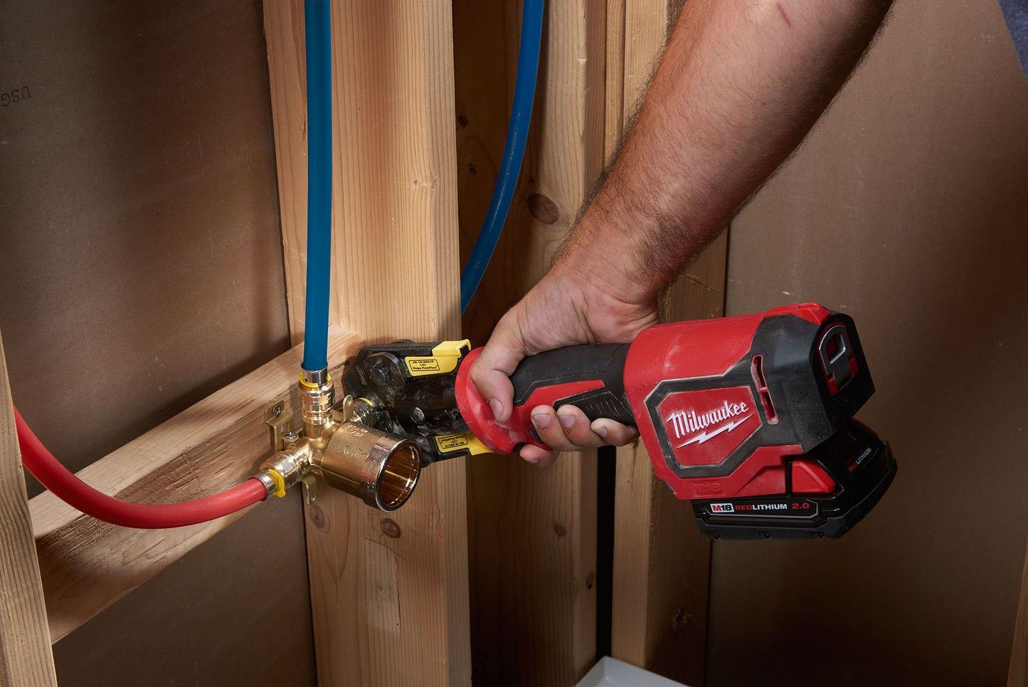 Milwaukee 2674-22P, M18 Short Throw Press Tool Kit w/ Viega PureFlow Jaws