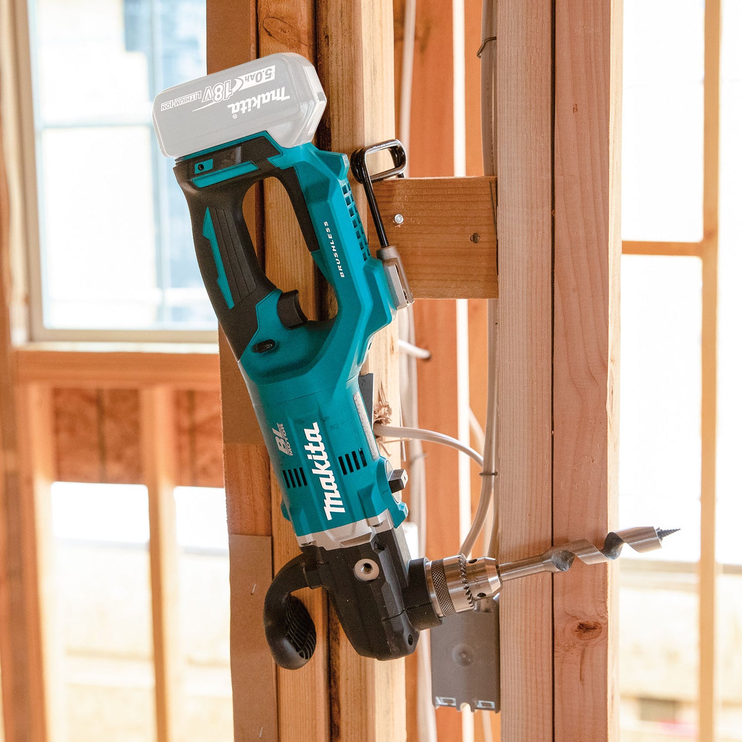 Makita DDA450RTE, 1/2" Cordless Angle Drill with Brushless Motor