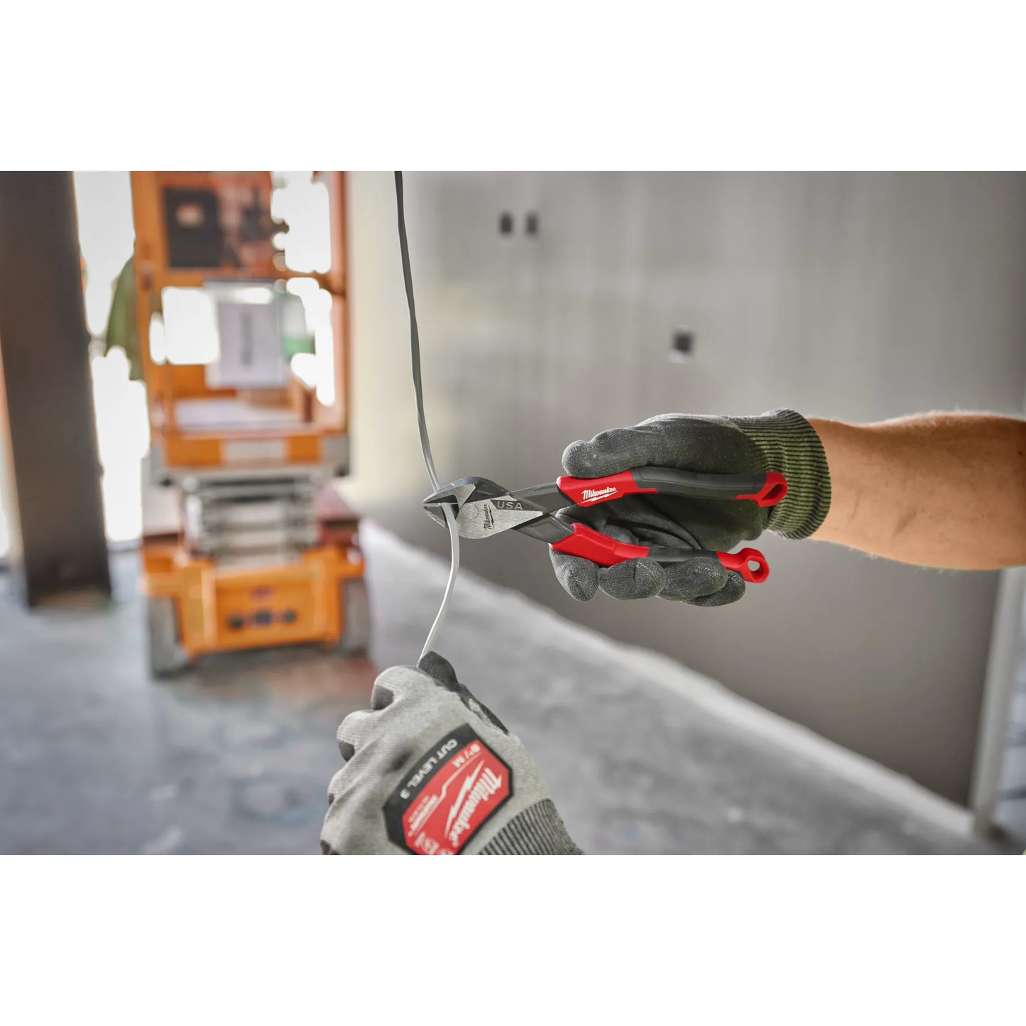 Milwaukee MT558, 8" DIAGONAL COMFORT GRIP PLIERS USA