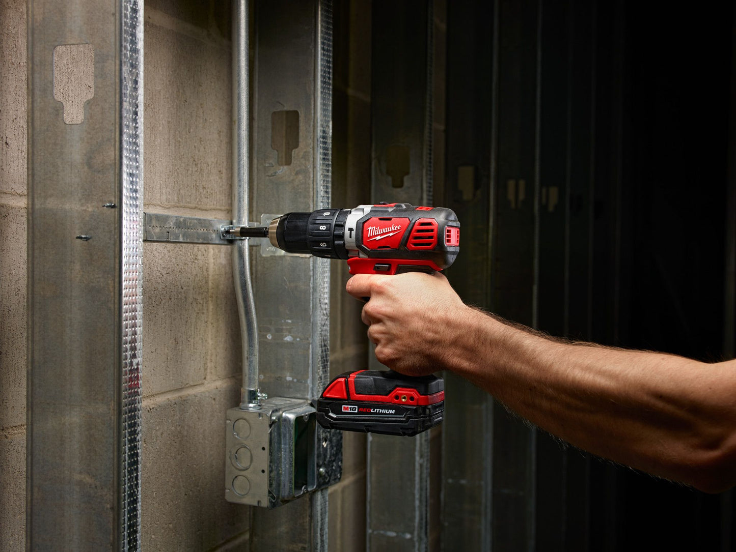 Milwaukee 2607-22CT, M18 1/2" HAMMER DRILL CP KIT
