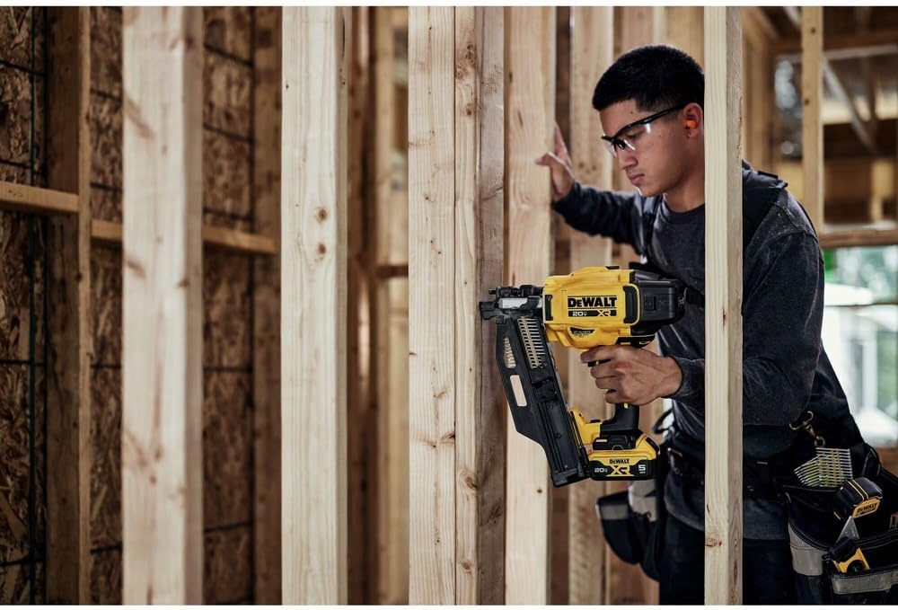DEWALT DCN930B, 20V MAX XR Li-Ion Brushless Dual Speed Framing Nailer (Tool Only)