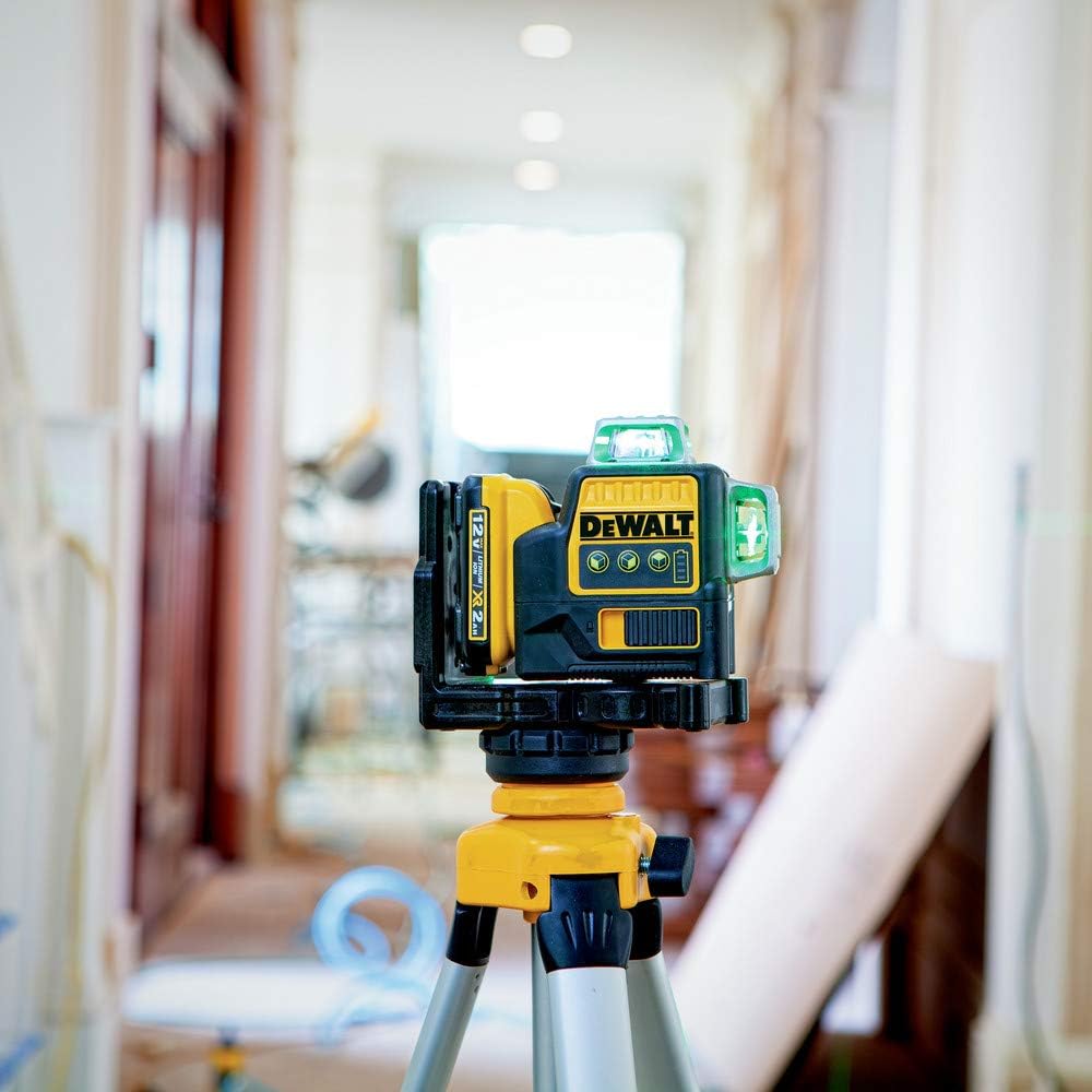 DEWALT DW089LG, 12V MAX* 3 x 360 Green Line Laser