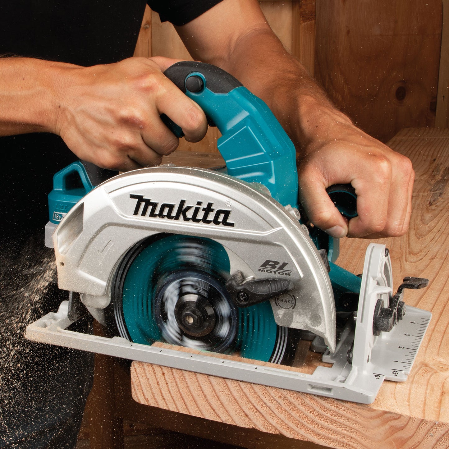 Makita DHS780Z, 18Vx2 LXT Brushless 7-1/4" Circular Saw (Tool Only)