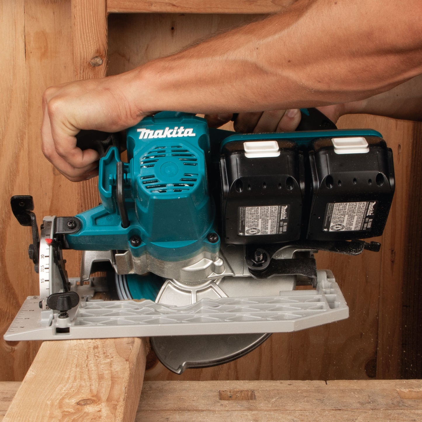 Makita DHS780Z, 18Vx2 LXT Brushless 7-1/4" Circular Saw (Tool Only)