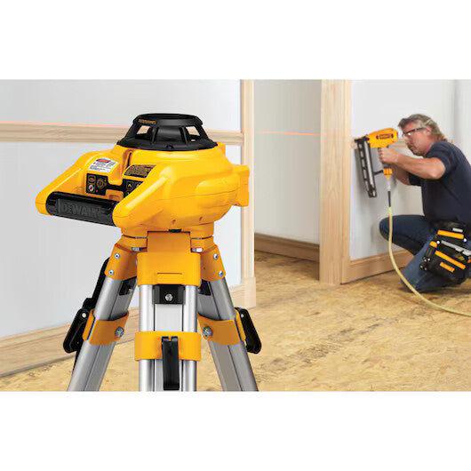 DEWALT DW074KD,  ALKALINE SELF-LEVELING ROTARY LASER - H