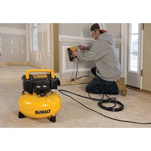 DEWALT DWFP55126,  0.9 HP, 6 GALLON, 165 PSI, OIL FREE, 2.6 SCFM, PANCAKE COMPRESSOR