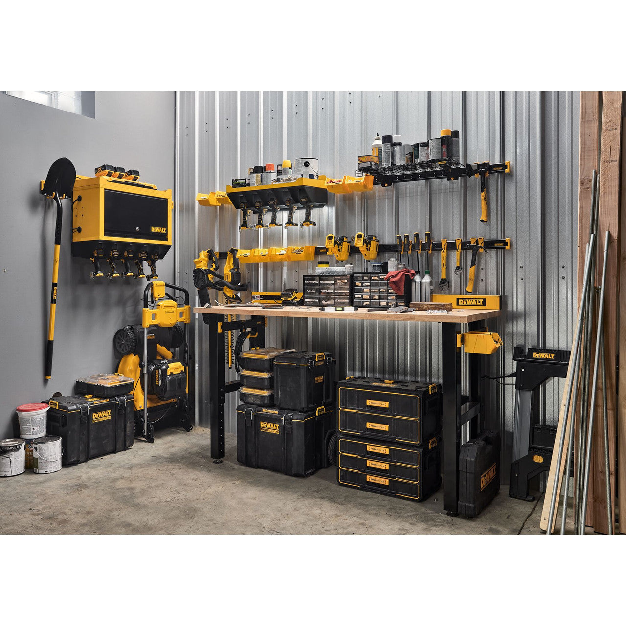 DEWALT DWST98280, 25In Magnetic Led Strip Light