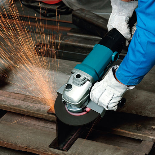 Makita GA7010C, 7" Angle Grinder