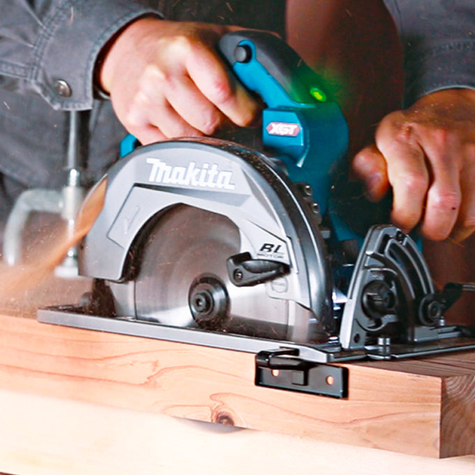 Makita HS004GZ XGT, 40V MAX Li-Ion Brushless AWS 7-1/4” Circular Saw with Guide Rail Base (Tool Only)