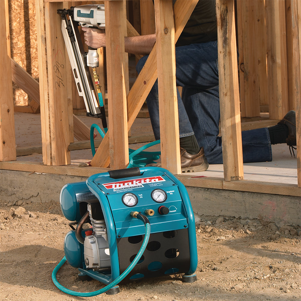 Makita MAC2400, Big Bore 2.5 HP Air Compressor