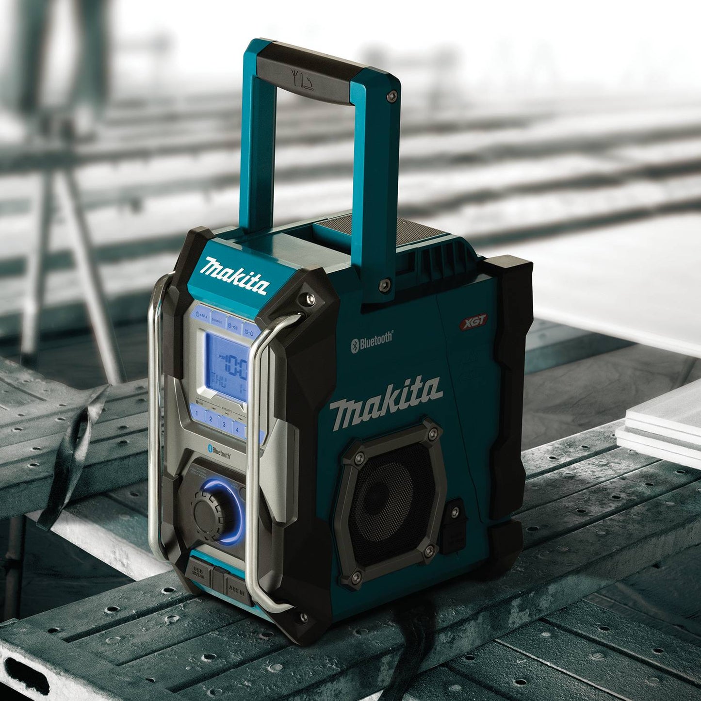 Makita MR002G, 12V - 40V MAX Li-Ion Bluetooth Jobsite Radio (Tool Only)