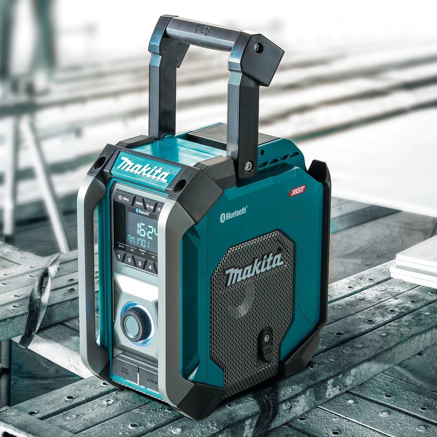 Makita MR006G, 40V MAX XGT Cordless or Electric Jobsite Radio with Bluetooth