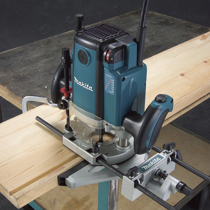 Makita RP2301FC, 3-1/2 HP Plunge Router with Variable Speed and Electric Brake