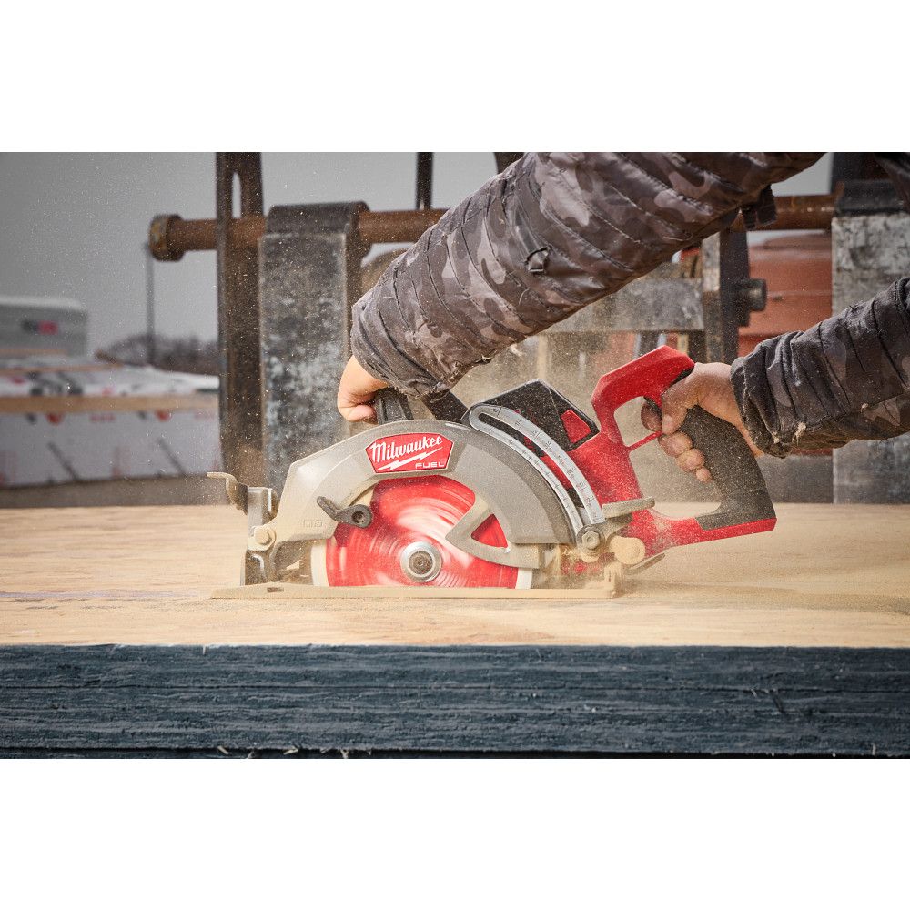Milwaukee 2930-21HD, M18 FUEL 7-1/4” Rear Handle Circular Saw Kit