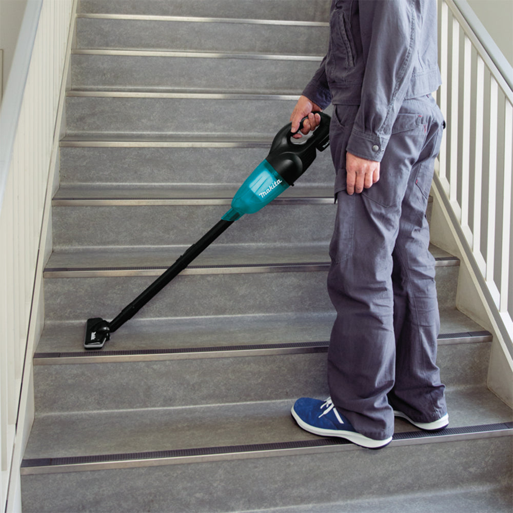 Makita DCL180SFX2, 18V LXT Cordless 650ml Vacuum Cleaner w/Cyclone Attachment, Teal (3.0Ah Kit)