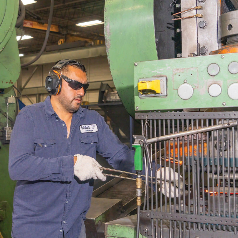 Klein Tools AESEM1S, Situational Awareness Bluetooth® Earmuffs