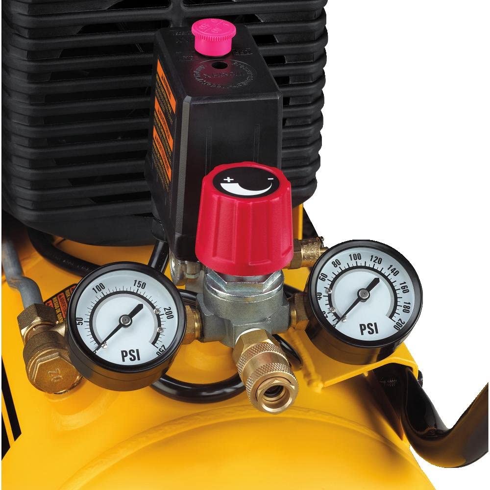 DEWALT D55166, 6 Gallon, 135 MAX PSI, Horizontal Compressor