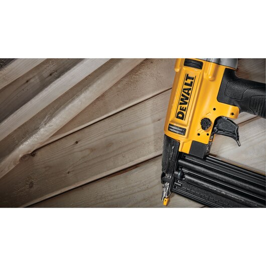 DEWALT DWFP12233, 18 Ga Precision Point Brad Nailer