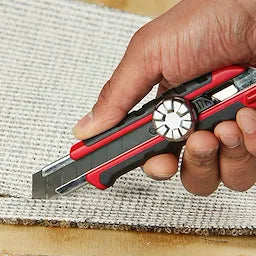 Milwaukee 48-22-1961, 18mm Snap Off Knife with Metal Lock and Precision Cut Blade