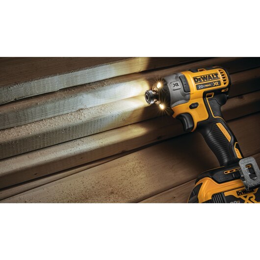 DEWALT DCF886B, 20V MAX XR Brushless 1/4'' Impact Driver (Tool Only)