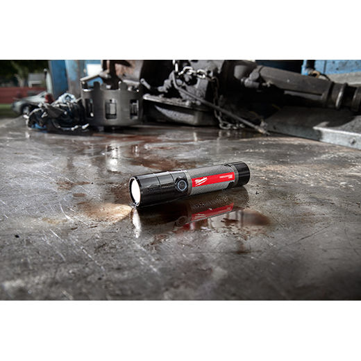 Milwaukee 2160-21, USB Rechargeable Compact Flashlight (800 Lumens)