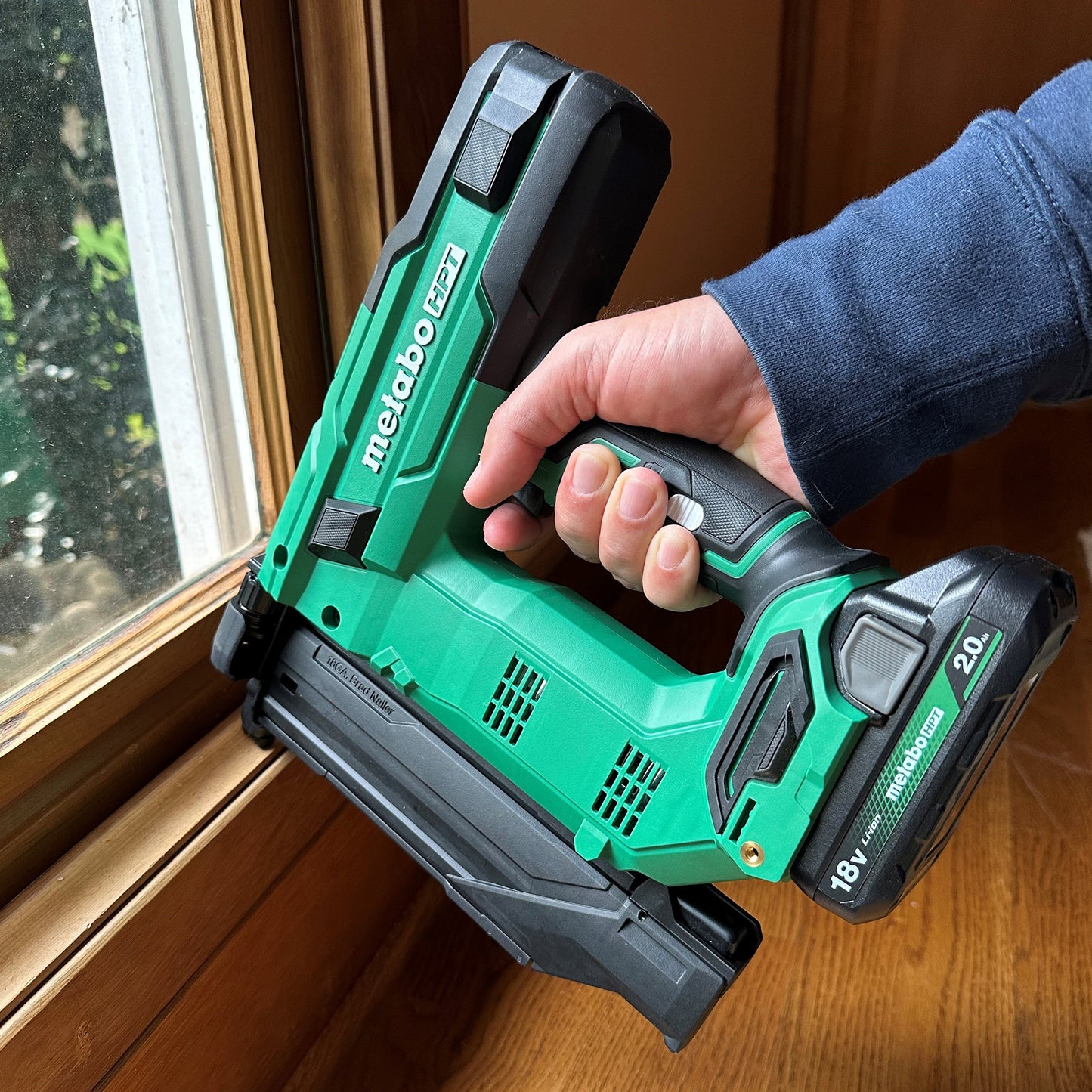 Metabo HPT NT1850DGM, 18V MULTIVOLT™ 18 GAUGE COMPACT BRAD NAILER (1 x 2.0Ah)