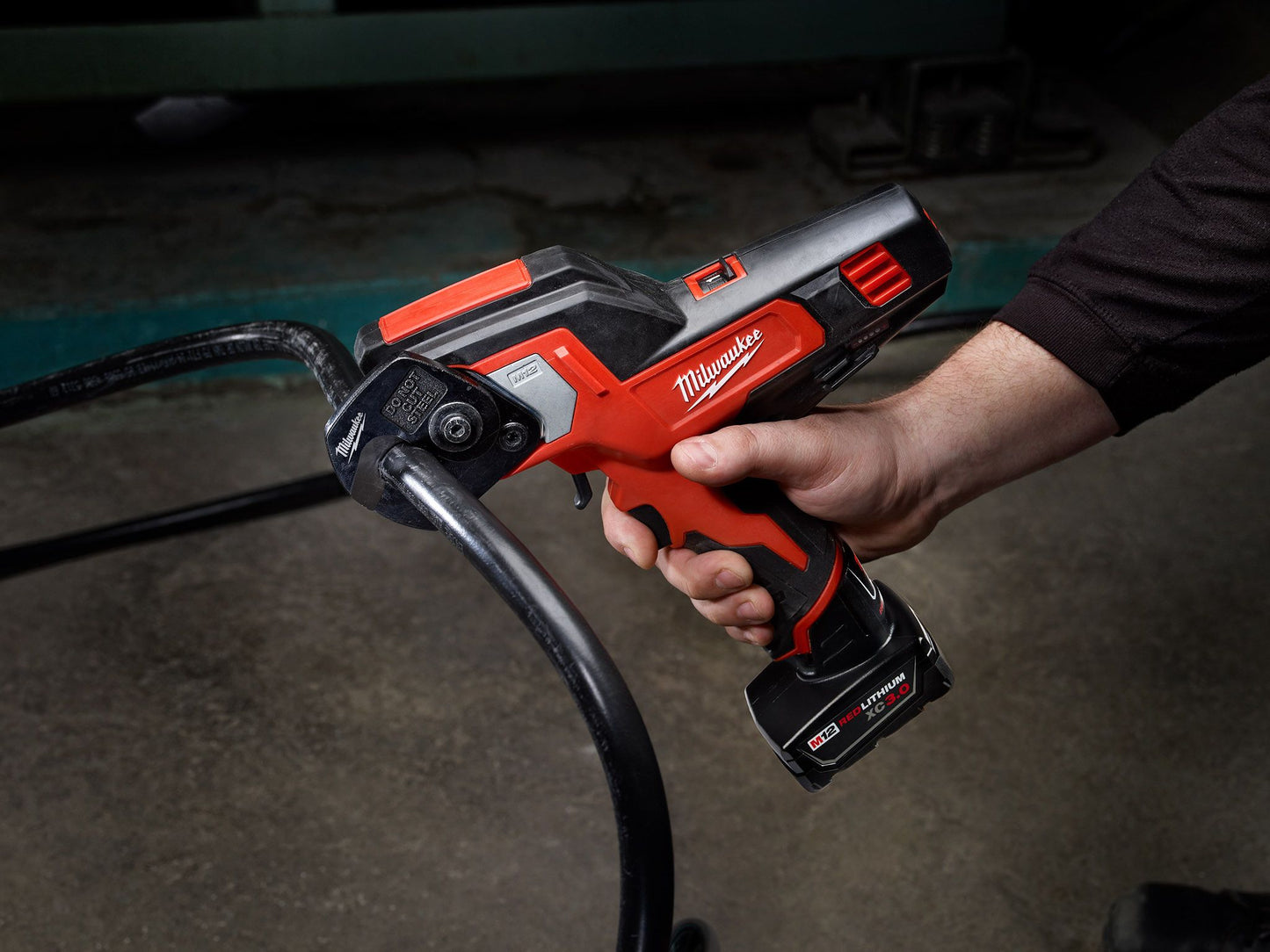 Milwaukee 2472-21XC, M12 Cable Cutter Kit