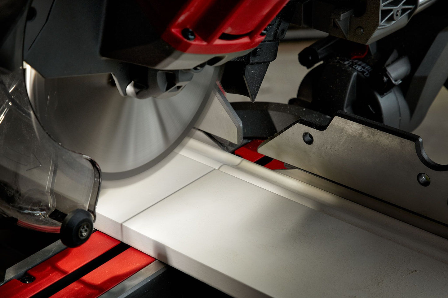 Milwaukee 2733-20, M18 FUEL 7-1/4" Dual Bevel Sliding Compound Miter Saw (Tool Only)