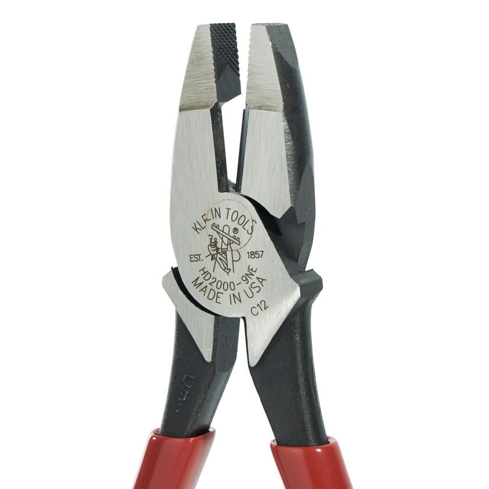 Klein Tools HD2000-9NE, Heavy-Duty Lineman’s Pliers, Thicker-Dipped Handle