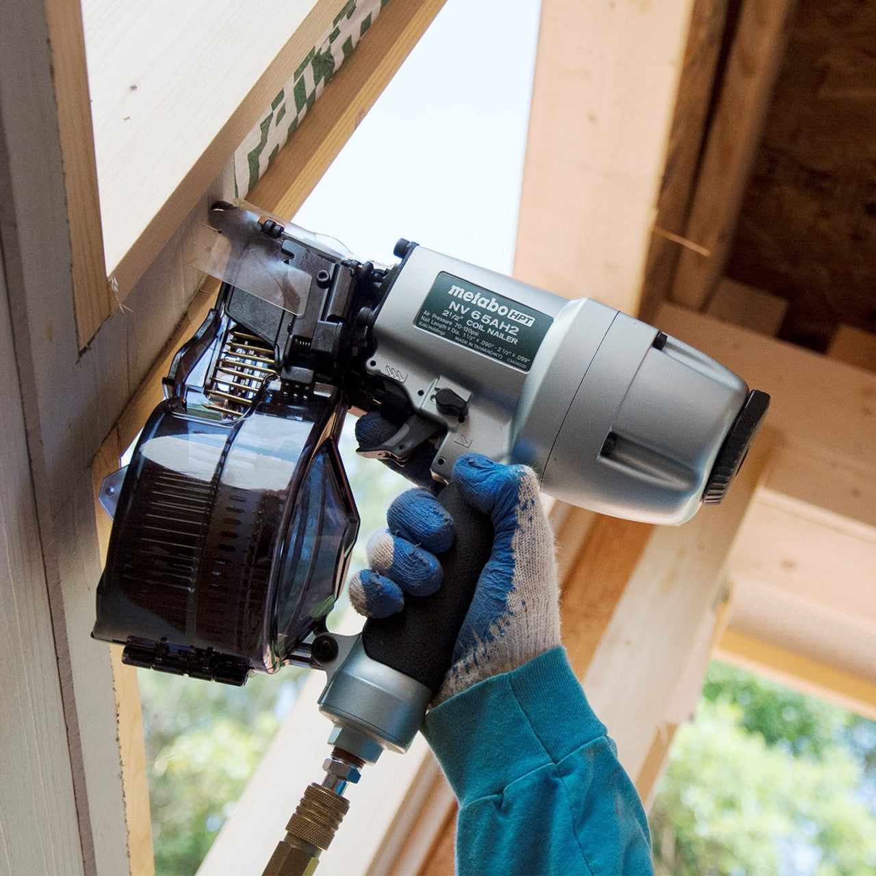 Metabo HPT KNV65AH2, Pro Bundle 2-1/2 Inch Coil Siding Nailer with BONUS Impact Driver Kit