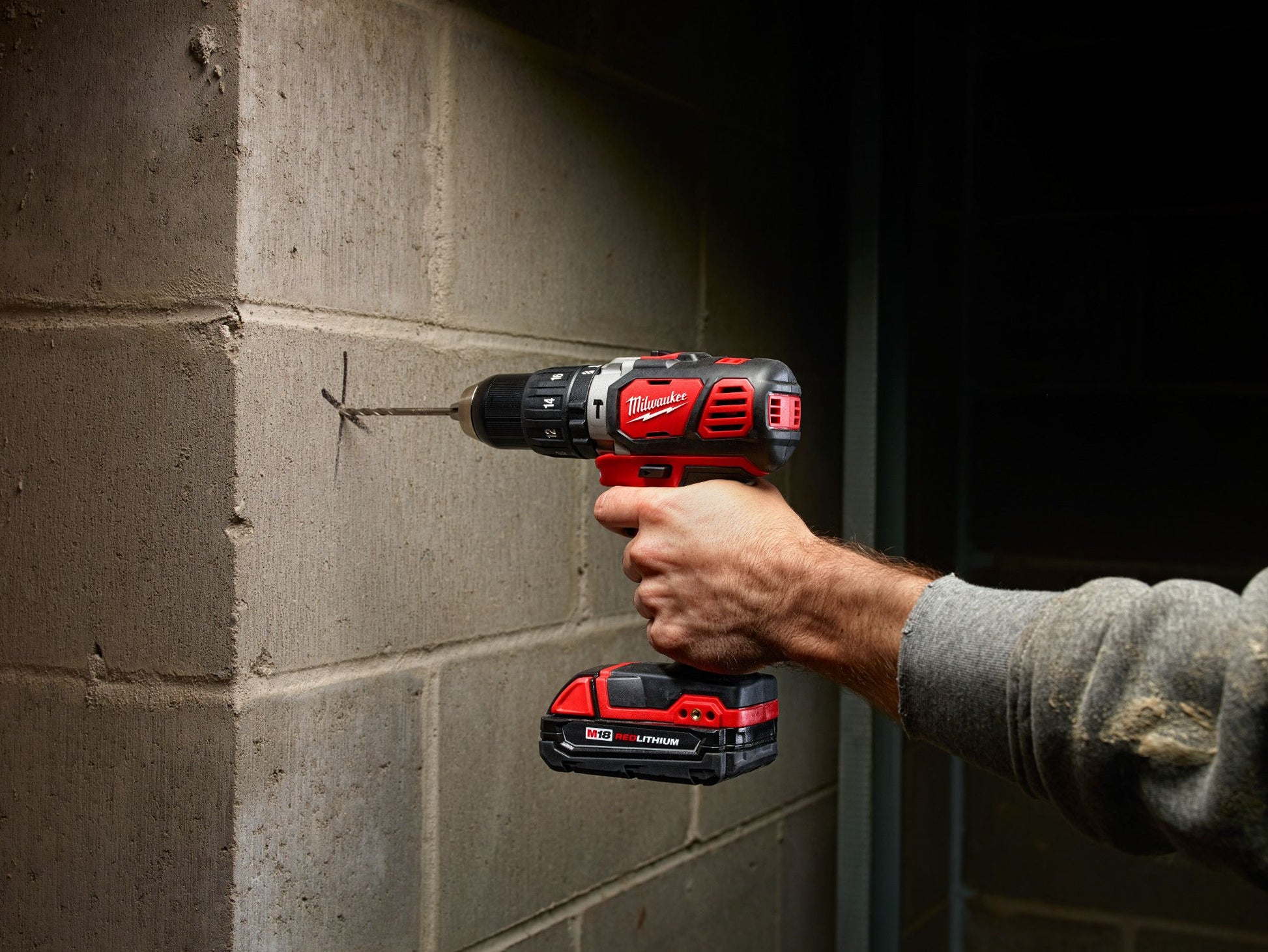 Milwaukee 2607-22CT, M18 1/2" HAMMER DRILL CP KIT