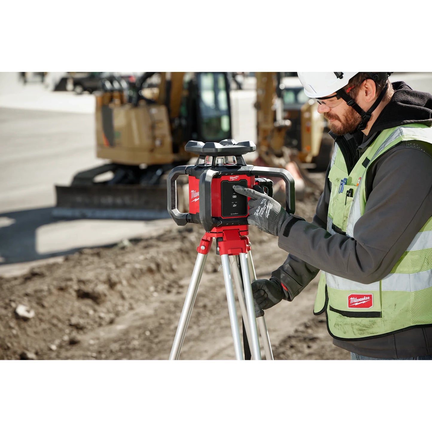 Milwaukee 3701-21, M18™ Red Exterior Rotary Laser Level Kit w/ Receiver