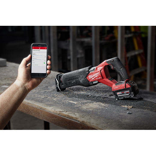 Milwaukee 2822-22, M18 FUEL SAWZALL Recip Saw W/ One-Key- 2 battery XC5.0 Kit