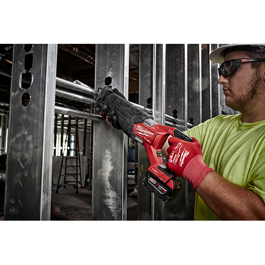 Milwaukee 2822-22, M18 FUEL SAWZALL Recip Saw W/ One-Key- 2 battery XC5.0 Kit
