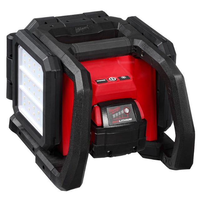 Milwaukee 2368-20, M18™ ROVER™ Dual Power Triple-Panel Flood & Area Light