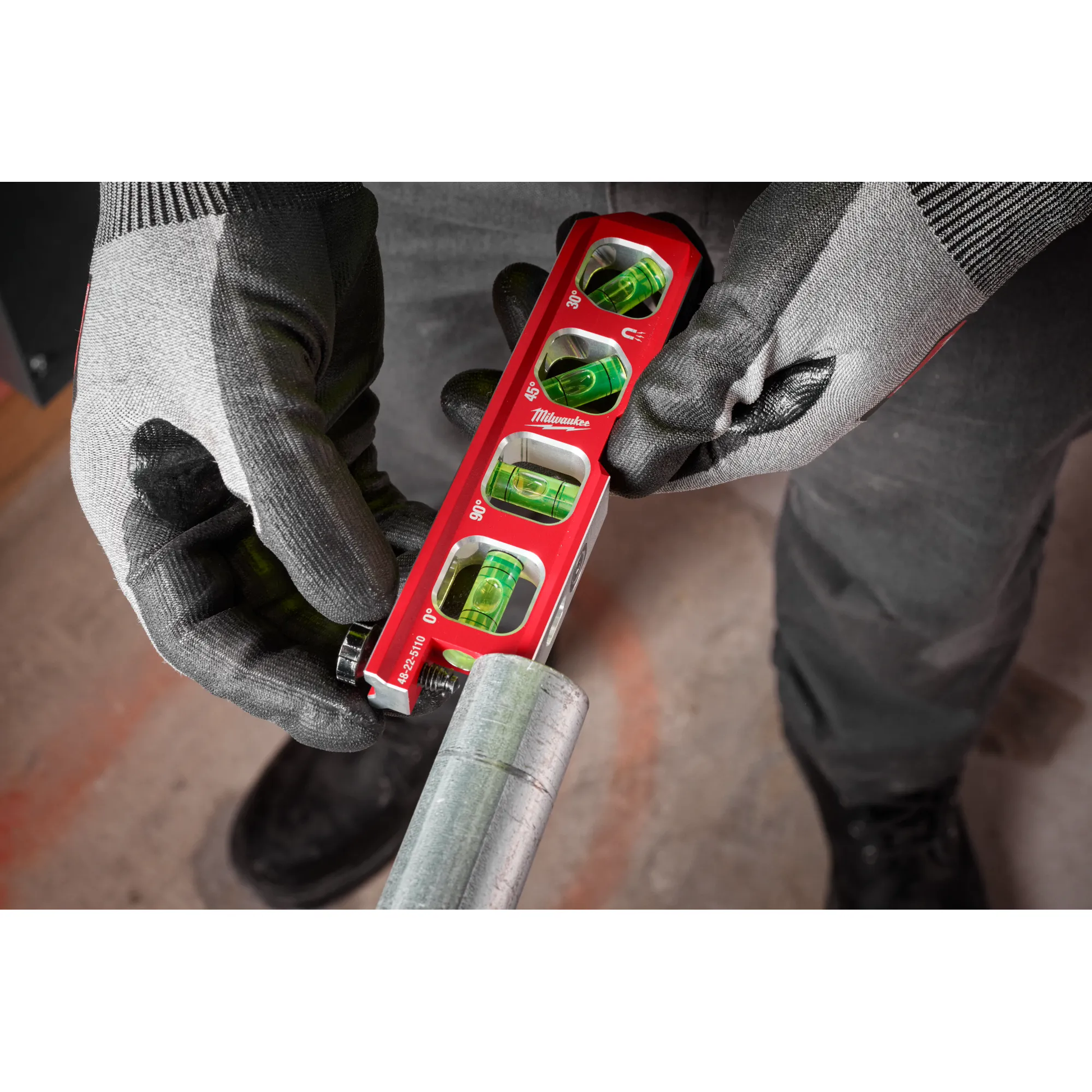 Milwaukee  48-22-5110, 6.5” Pipe Lock Billet Torpedo Level