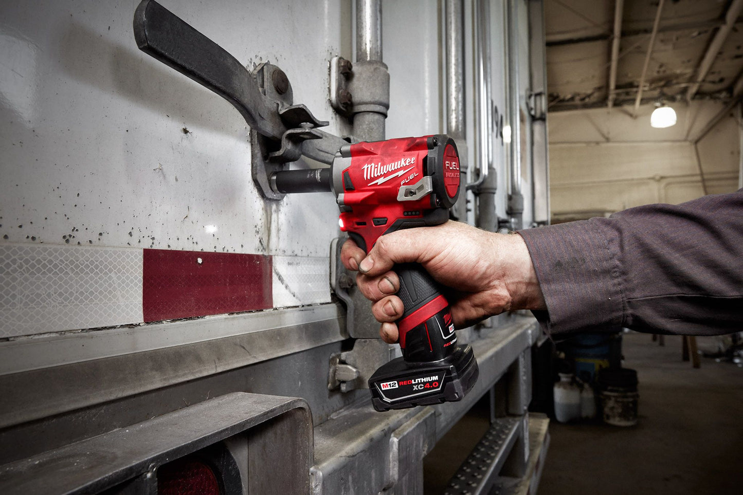 Milwaukee 2555-22, M12 FUEL 1/2" Stubby Impact Wrench Kit
