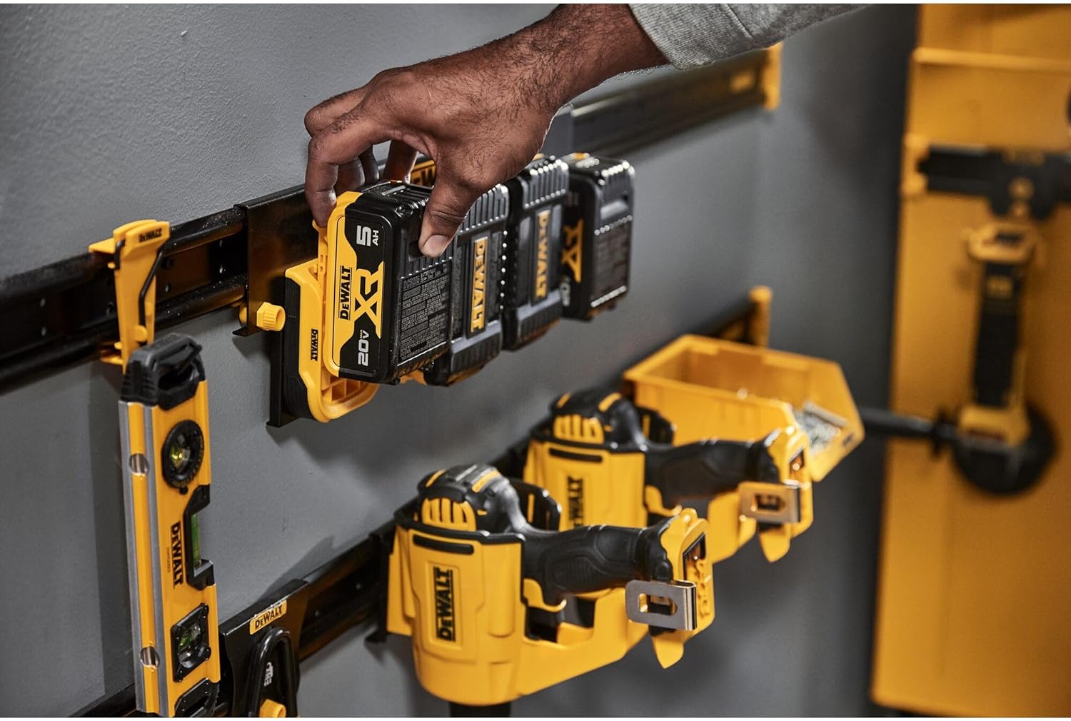 DEWALT DWST82800, 48IN METAL RAIL